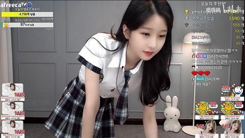 好看女主播跳舞,女主播的惊艳舞姿，点燃屏幕热情